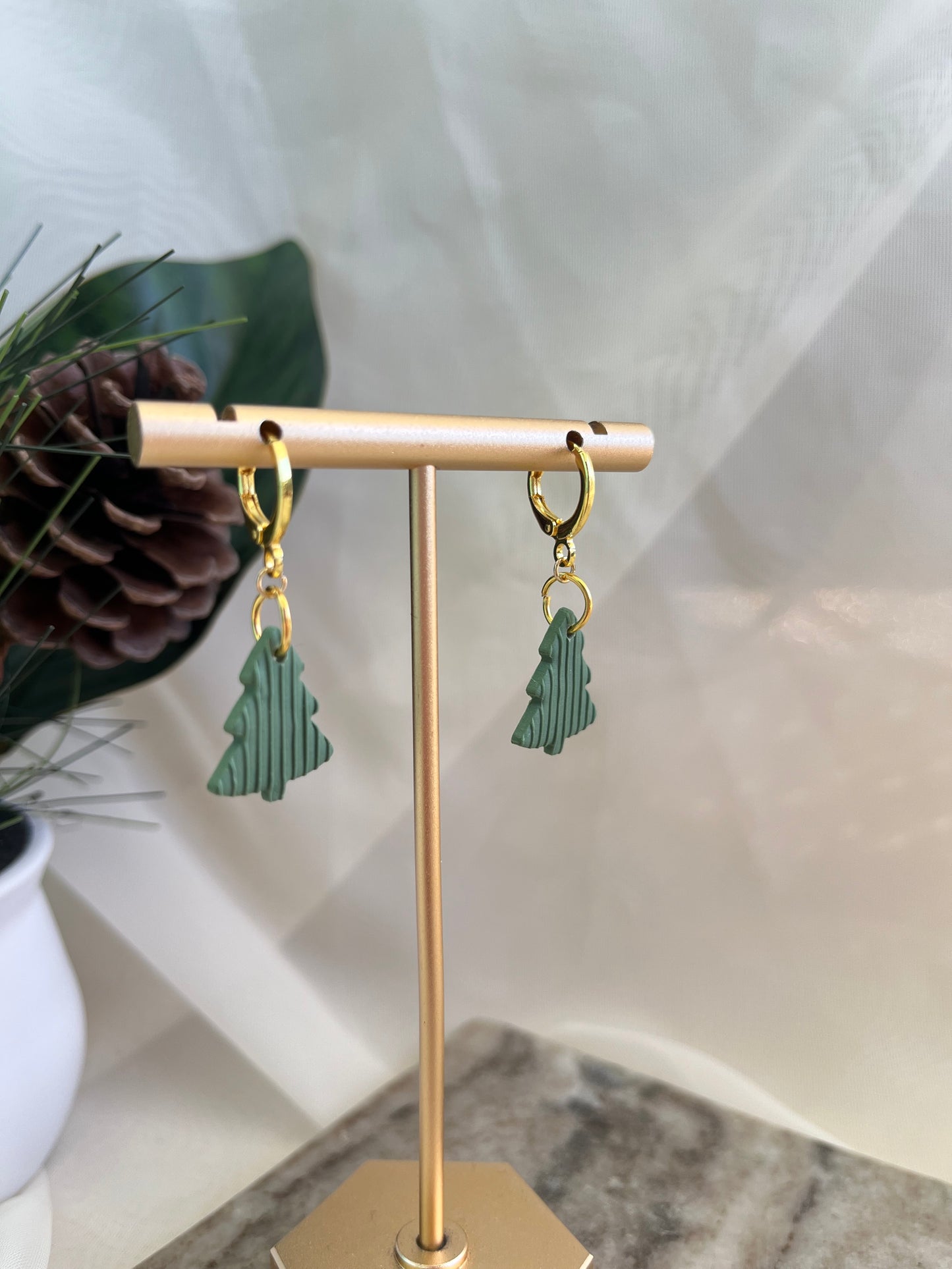 Christmas tree earrings