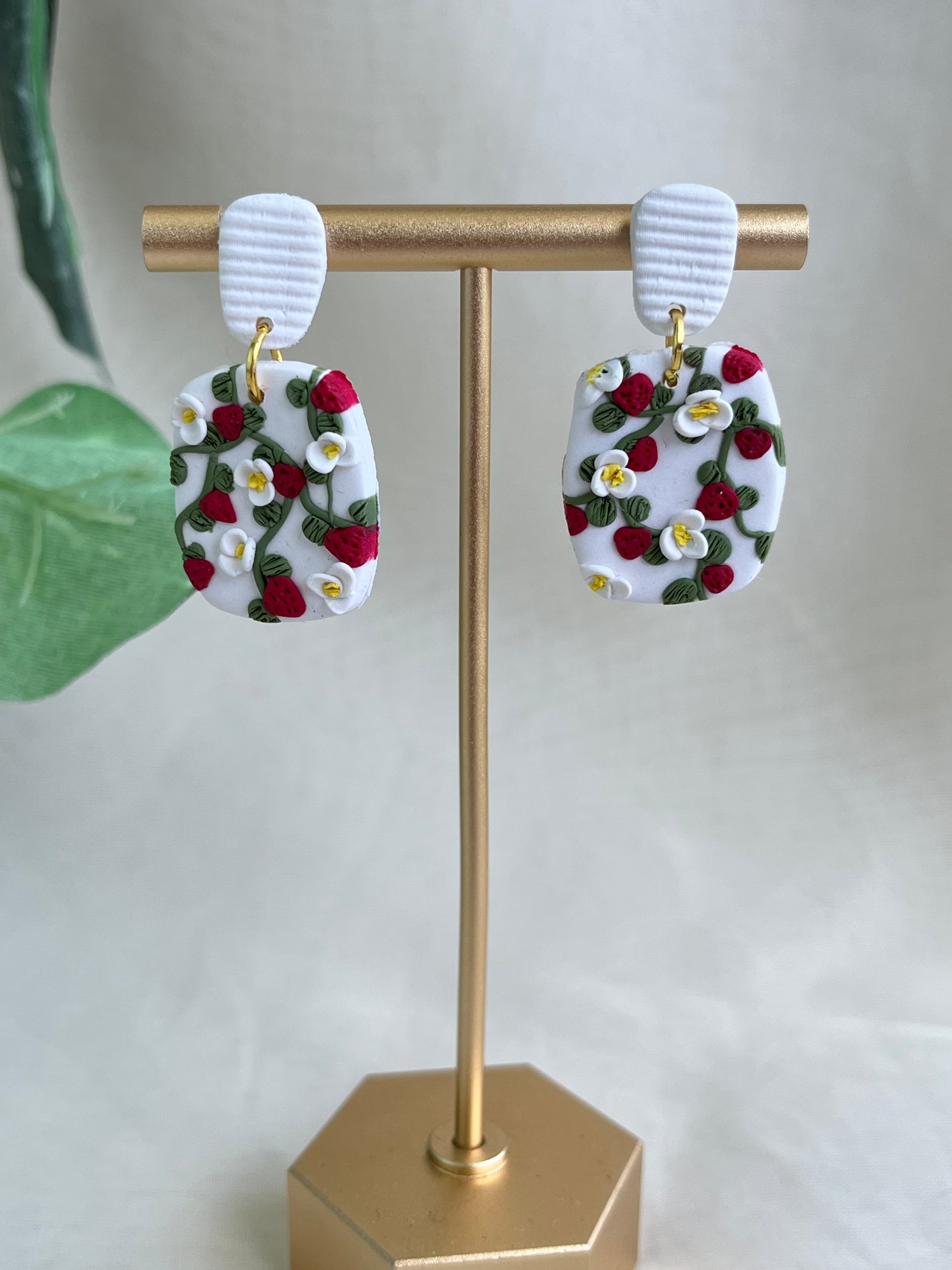 Strawberry pattern earrings