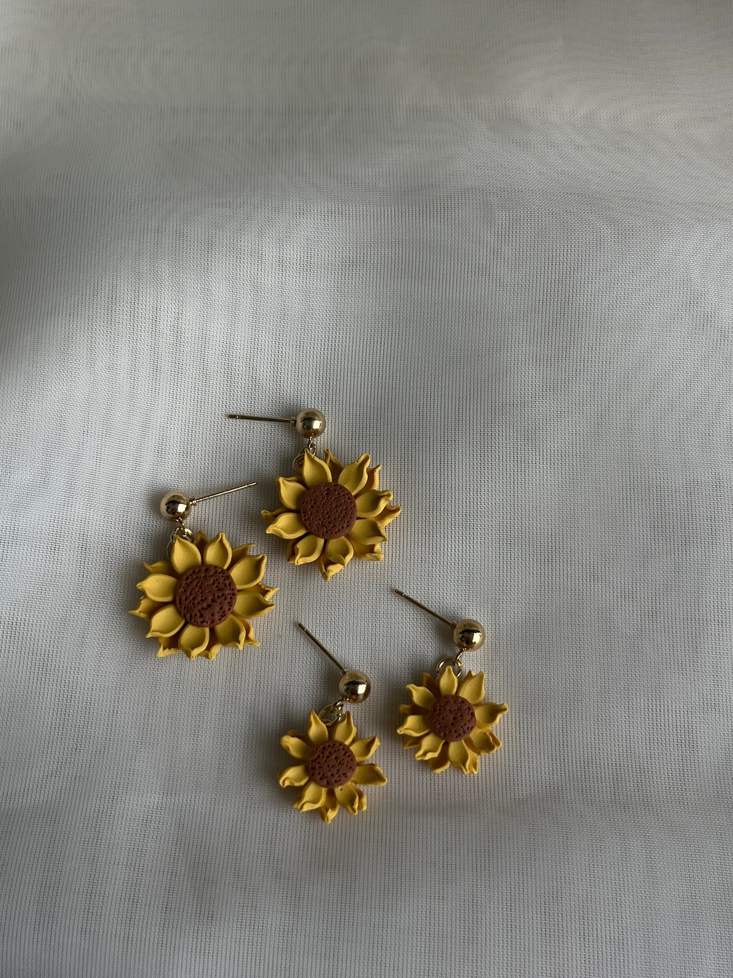 sunflower earrings *two sizes*