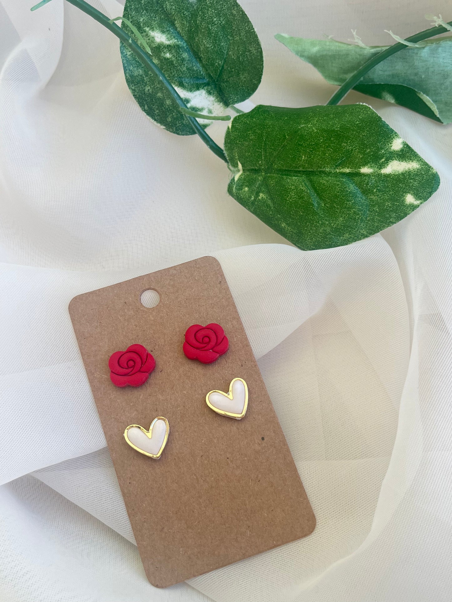 rose+ heart stud earring set