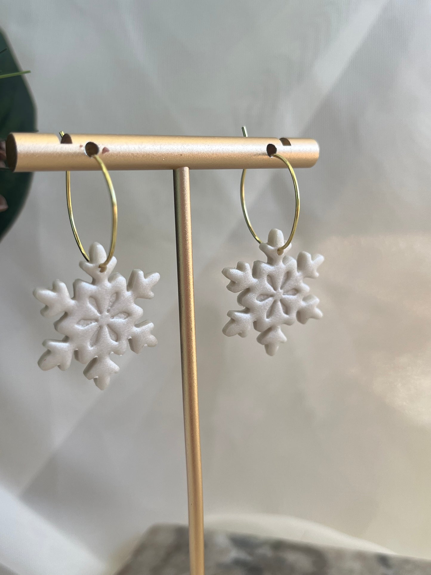 shimmery snowflake earrings