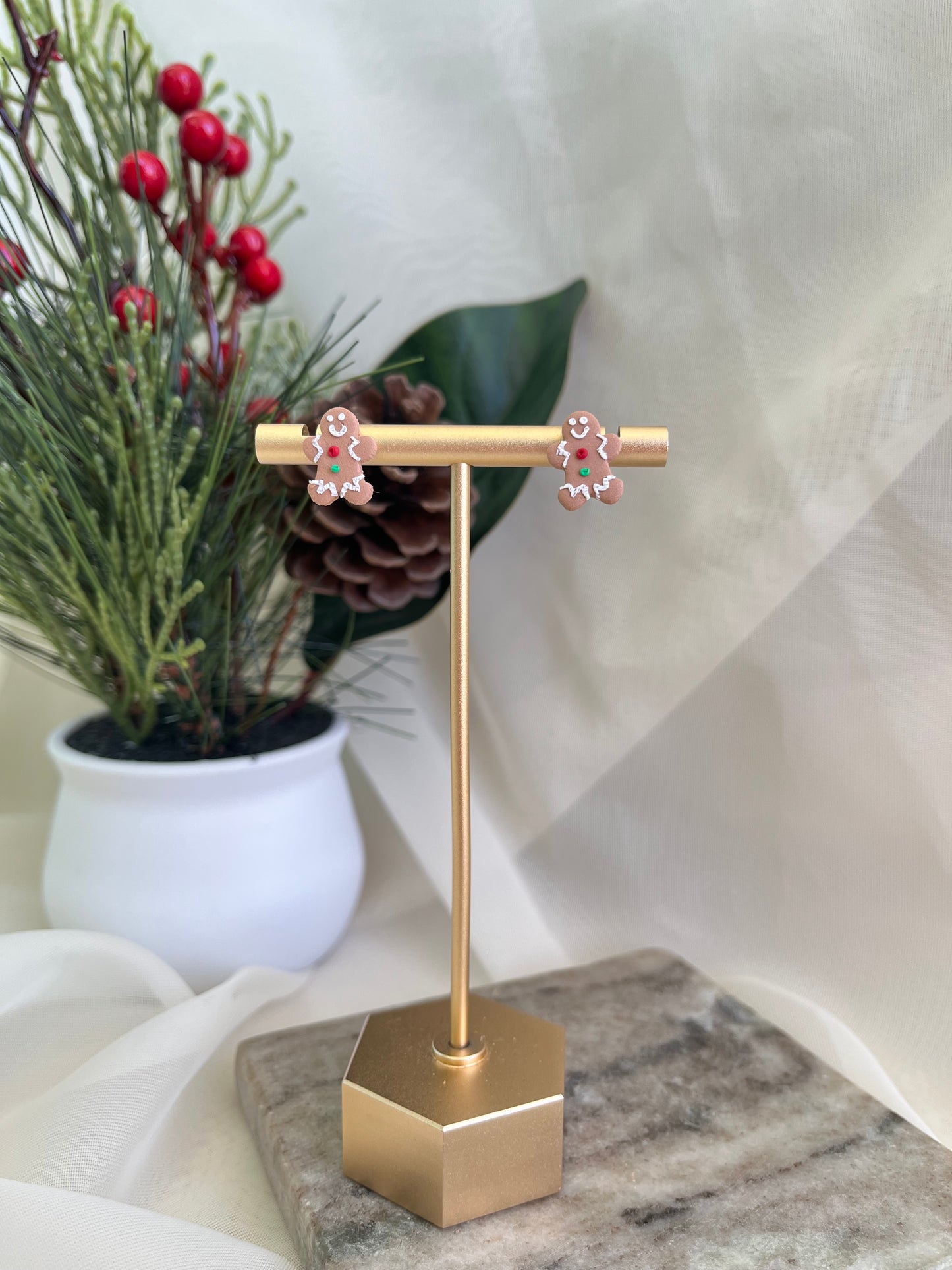 gingerbread cookie stud earrings