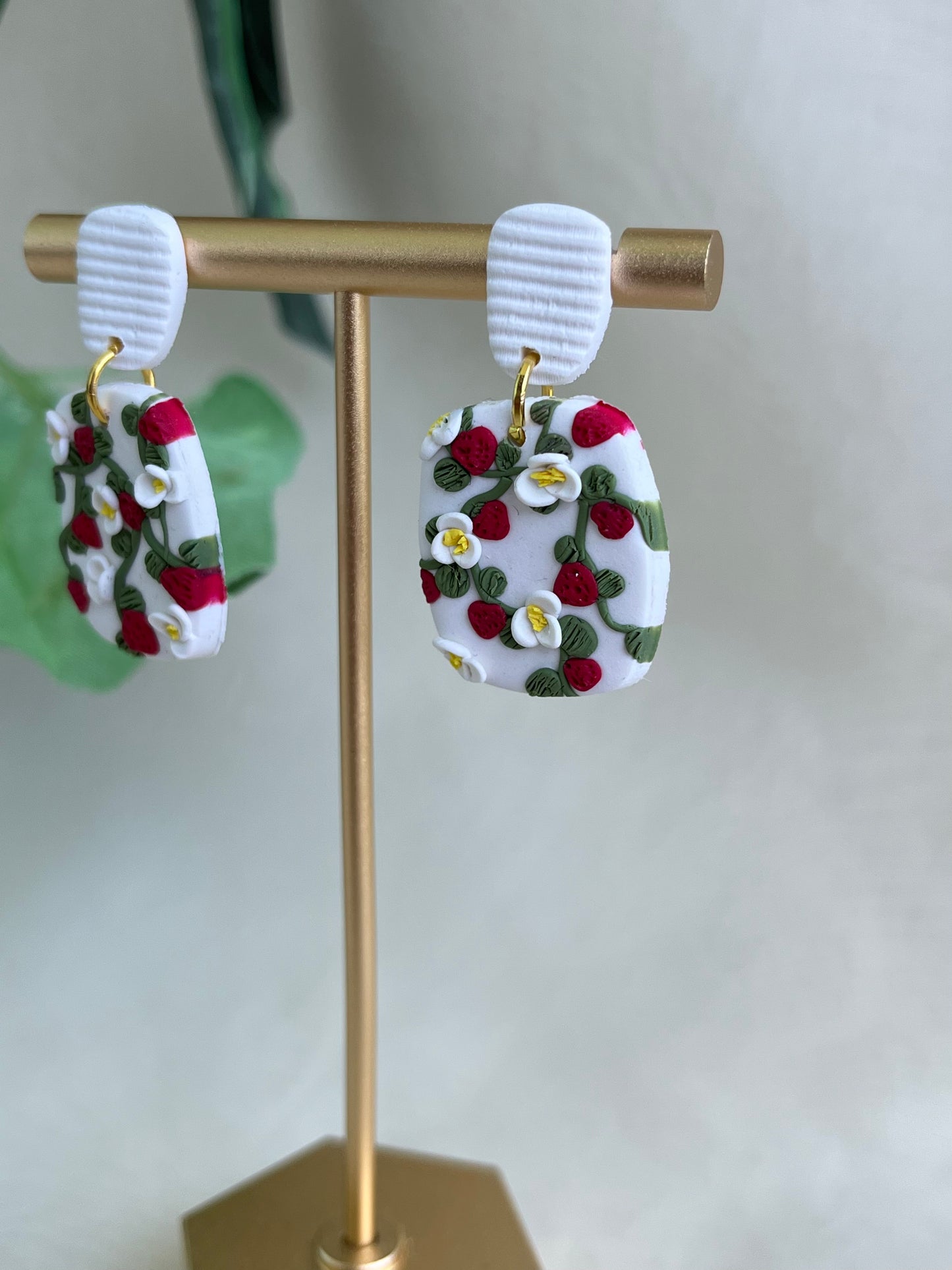 Strawberry pattern earrings