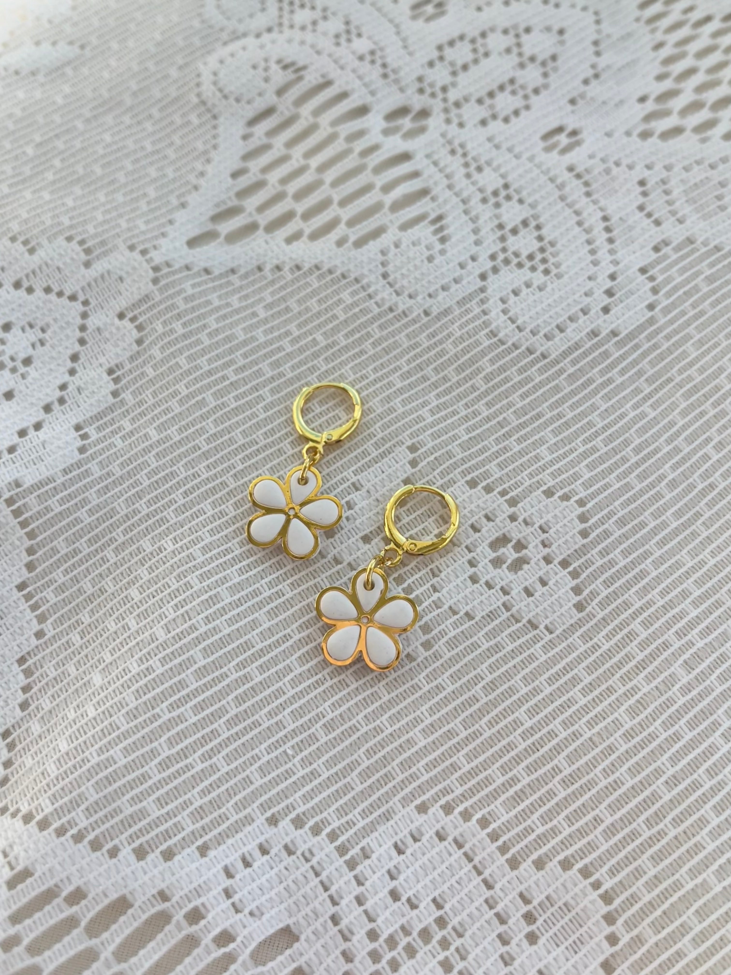 White flower earrings