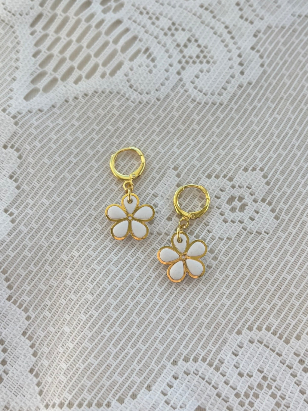 White flower earrings