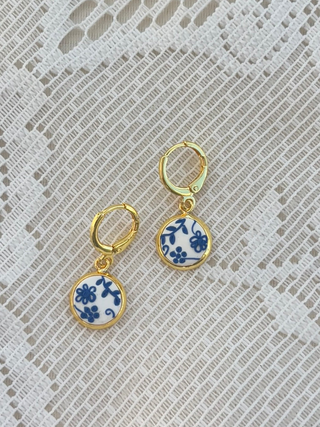 Blue floral pendent earrings