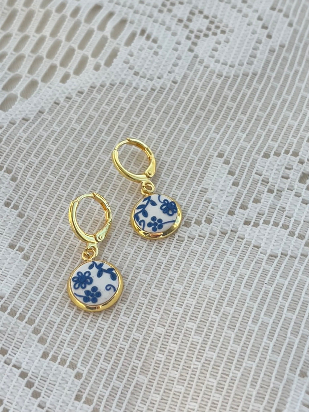 Blue floral pendent earrings