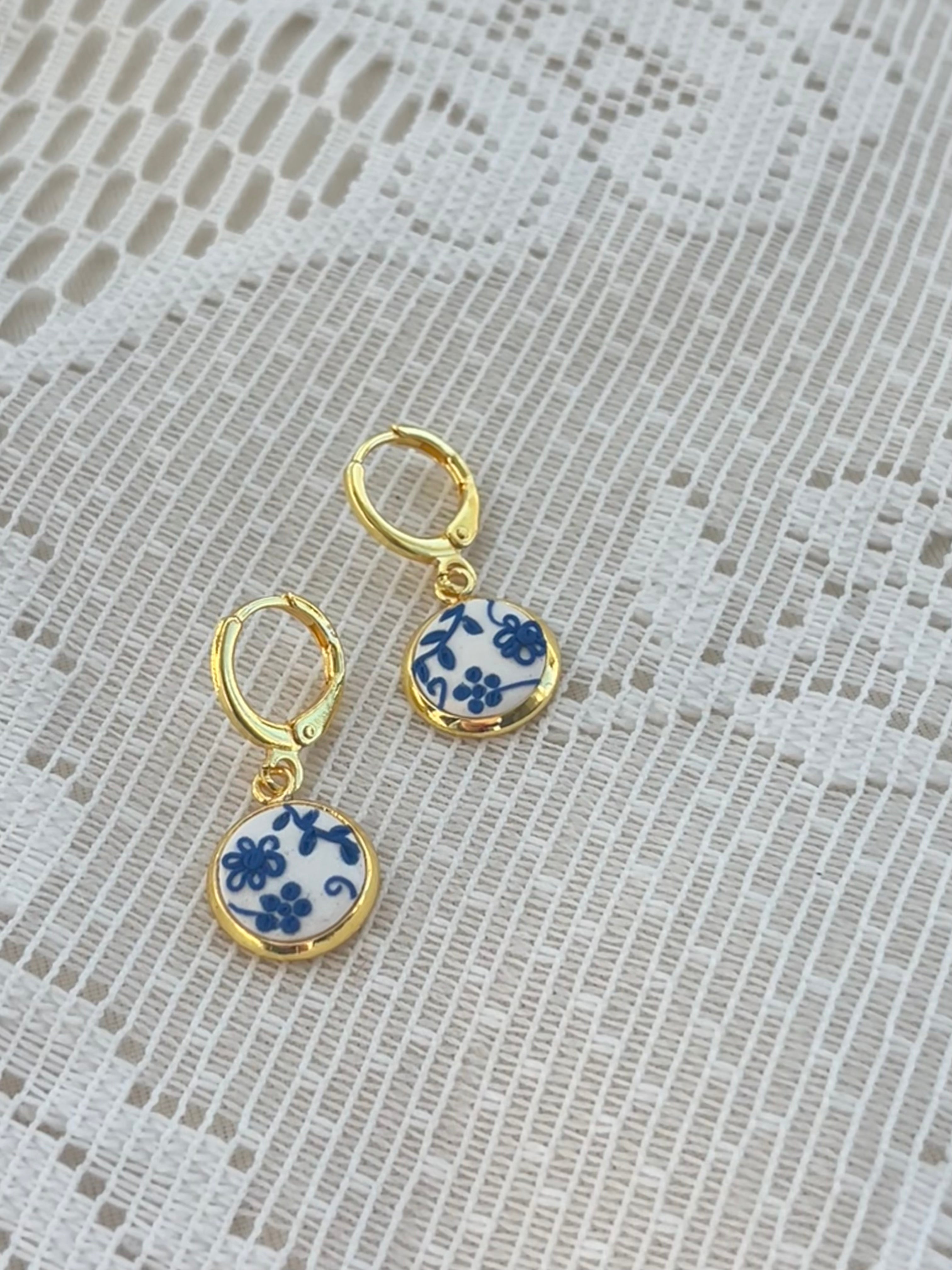 Blue floral pendent earrings