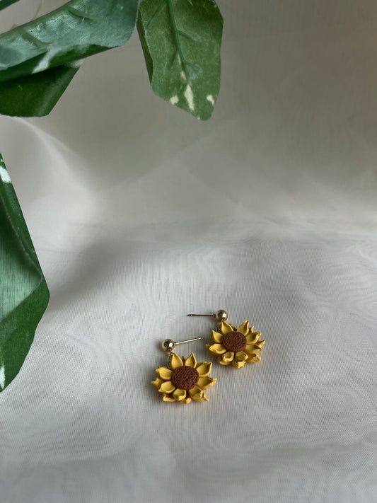 sunflower earrings *two sizes*