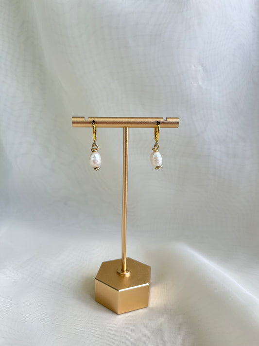 Saltwater pearl earrings